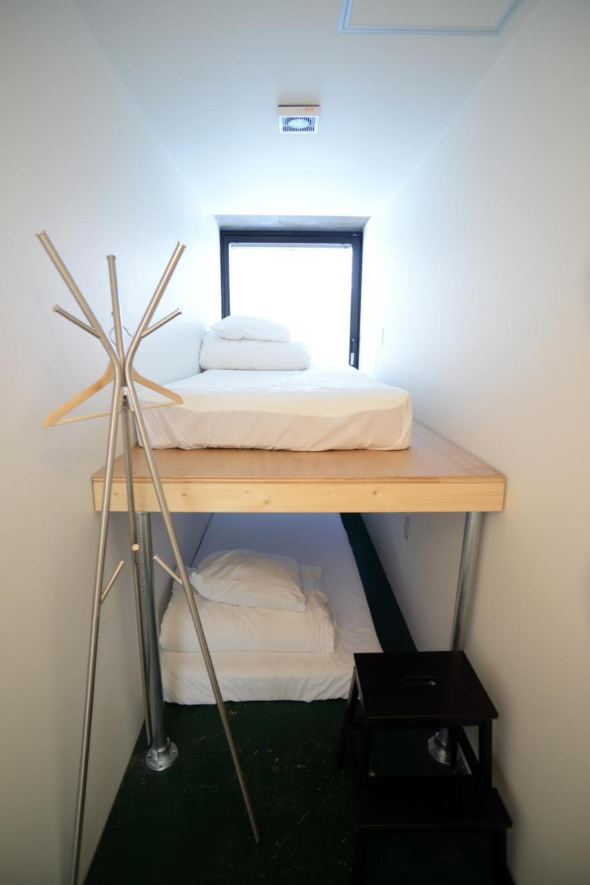 Artnshelter Hostel Токио Екстериор снимка