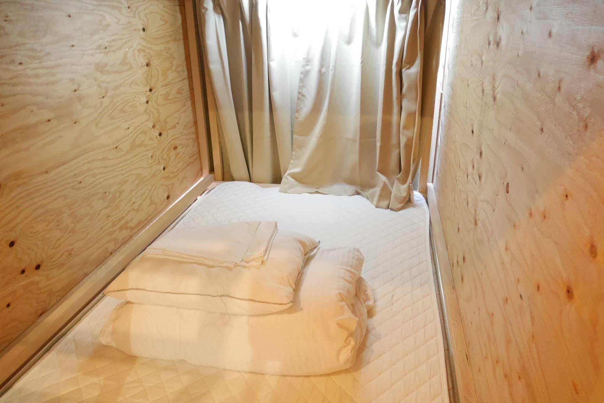 Artnshelter Hostel Токио Екстериор снимка