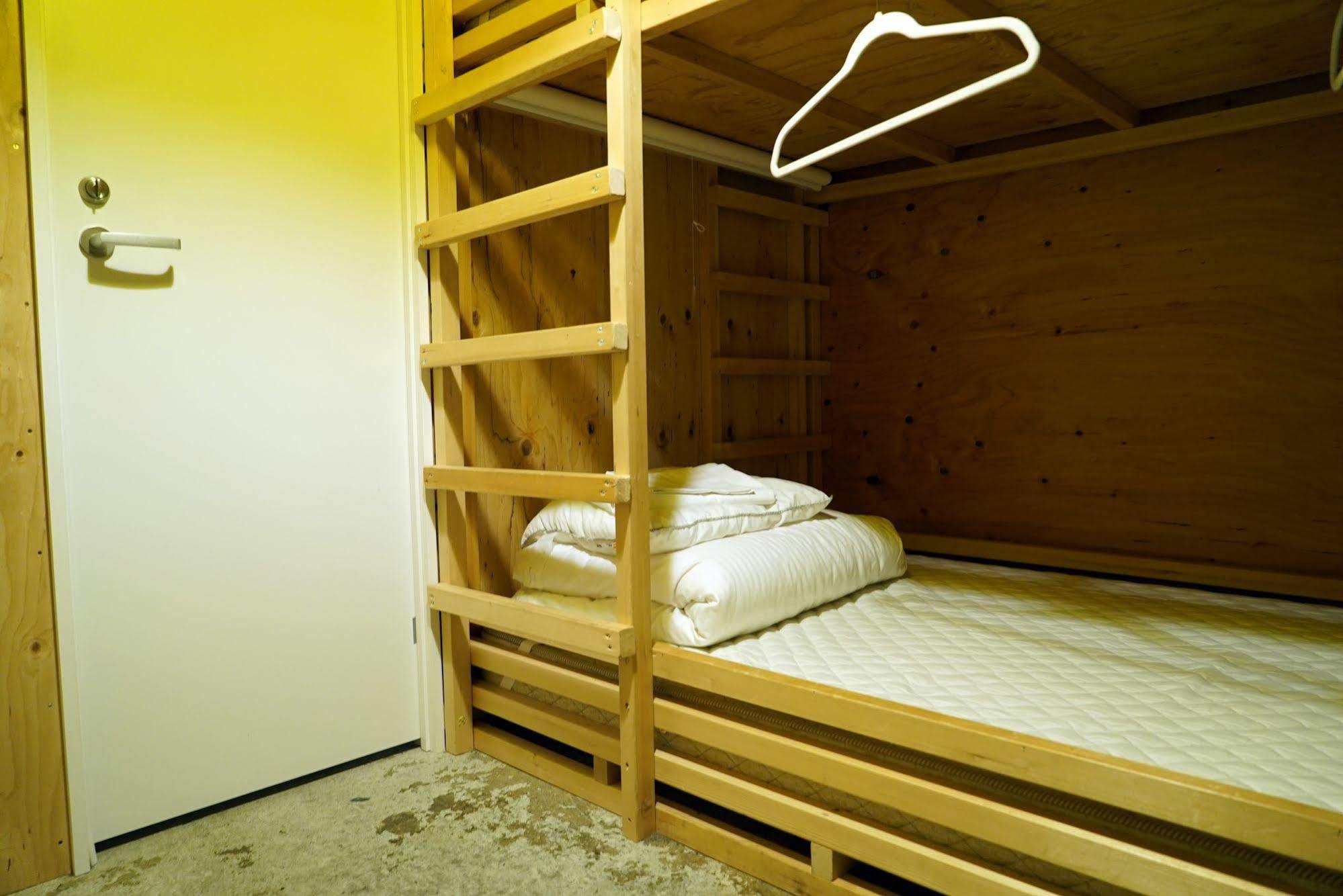 Artnshelter Hostel Токио Екстериор снимка